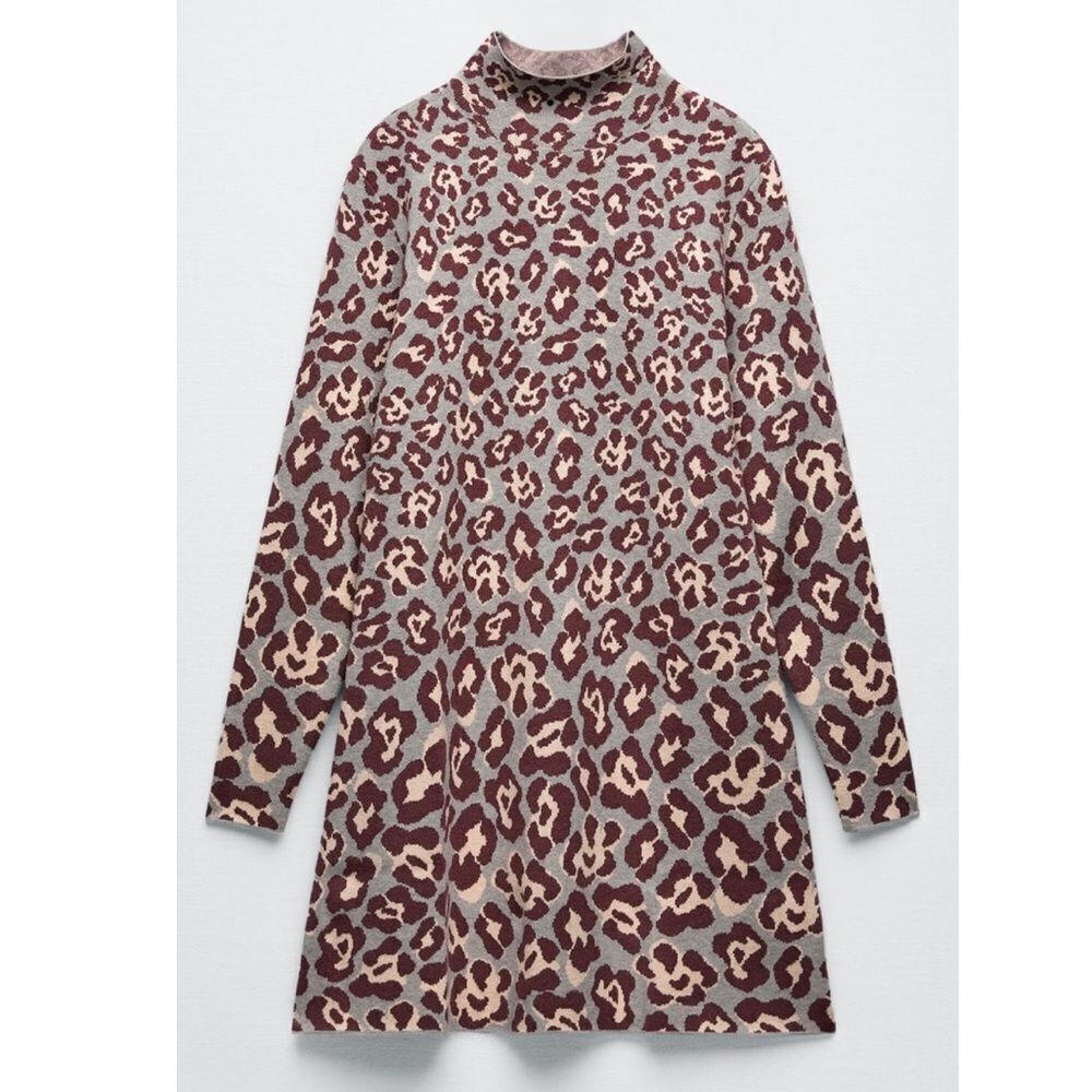 ⭕️ Zara Animal Print Long Sleeve Dress Medium